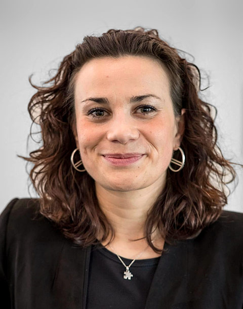Mitarbeiter-Alexandra-Kratz-2022-003.jpg